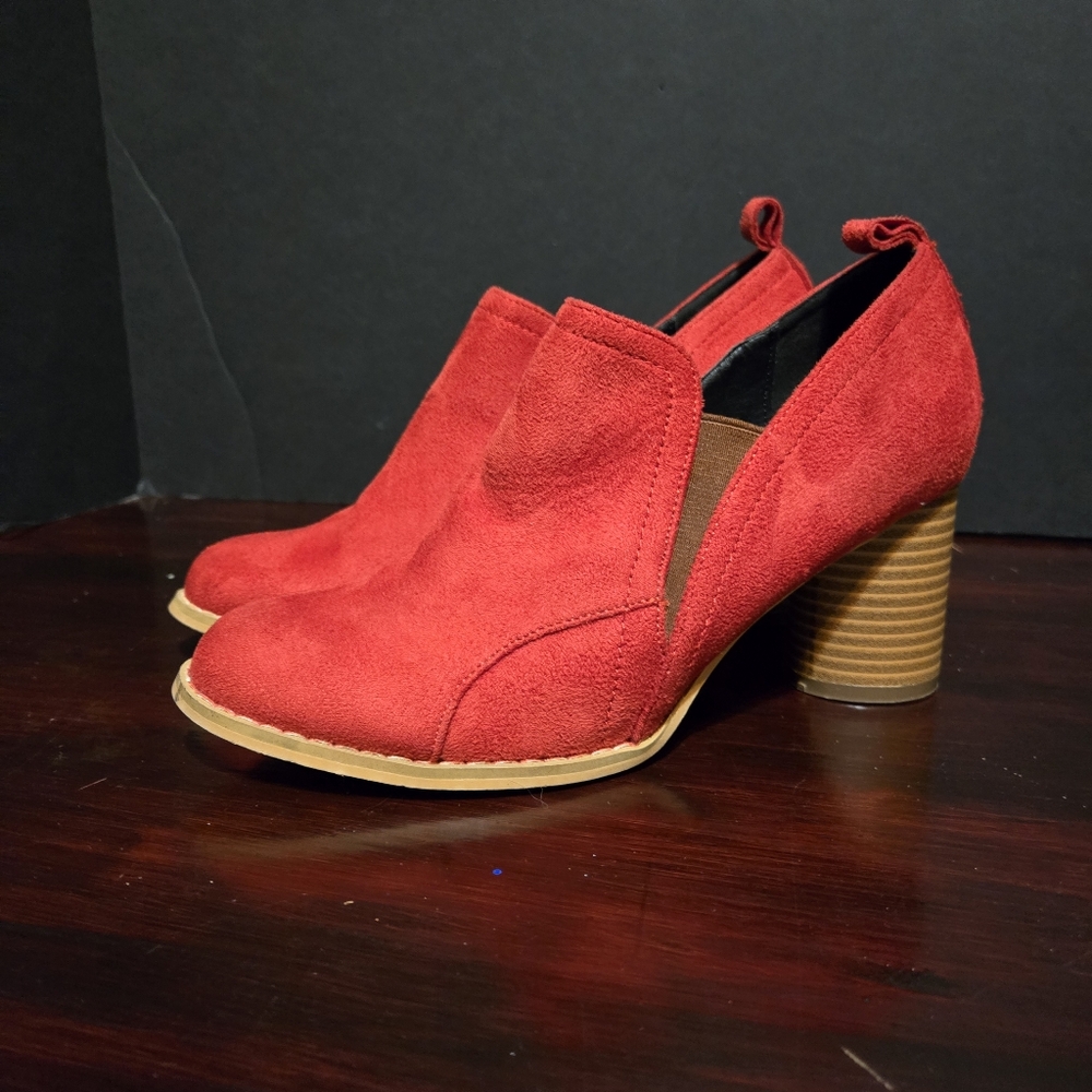 Joli Jolimall Red Shoes Heels round Chunky Heel Red Size 7 suede texture holiday